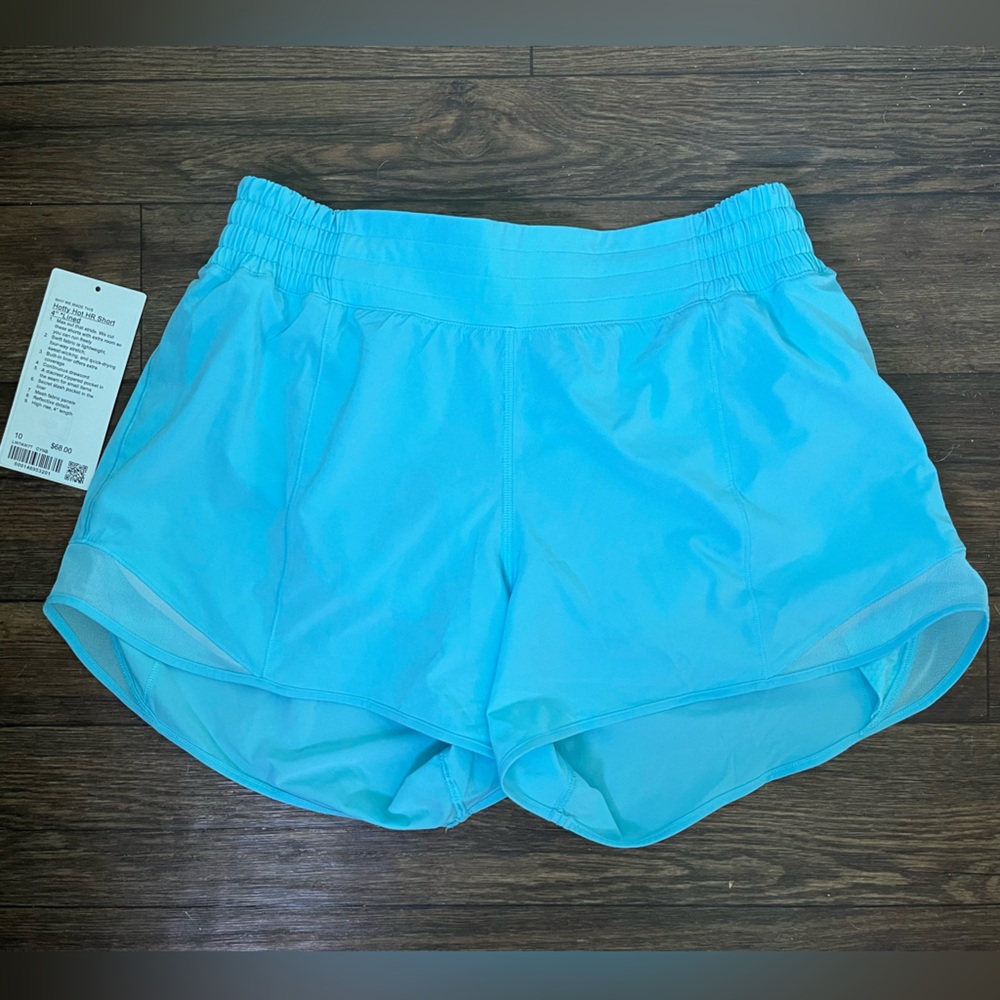Lululemon Hottie Hot HR 4” size 10. Cyan Blue. EUC.